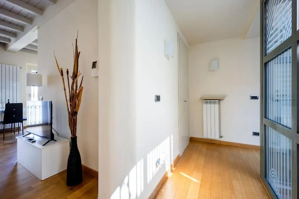 Napoleone'S Nest - Elegant And Central Milan