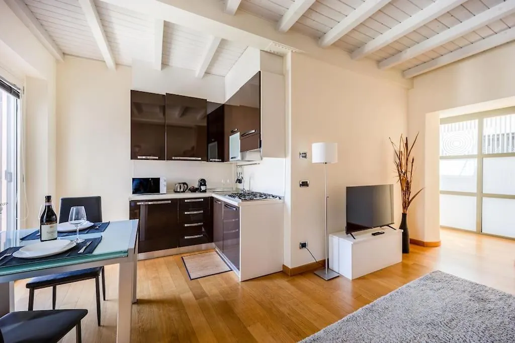 Appartamento Napoleone'S Nest - Elegant And Central Milano Italia
