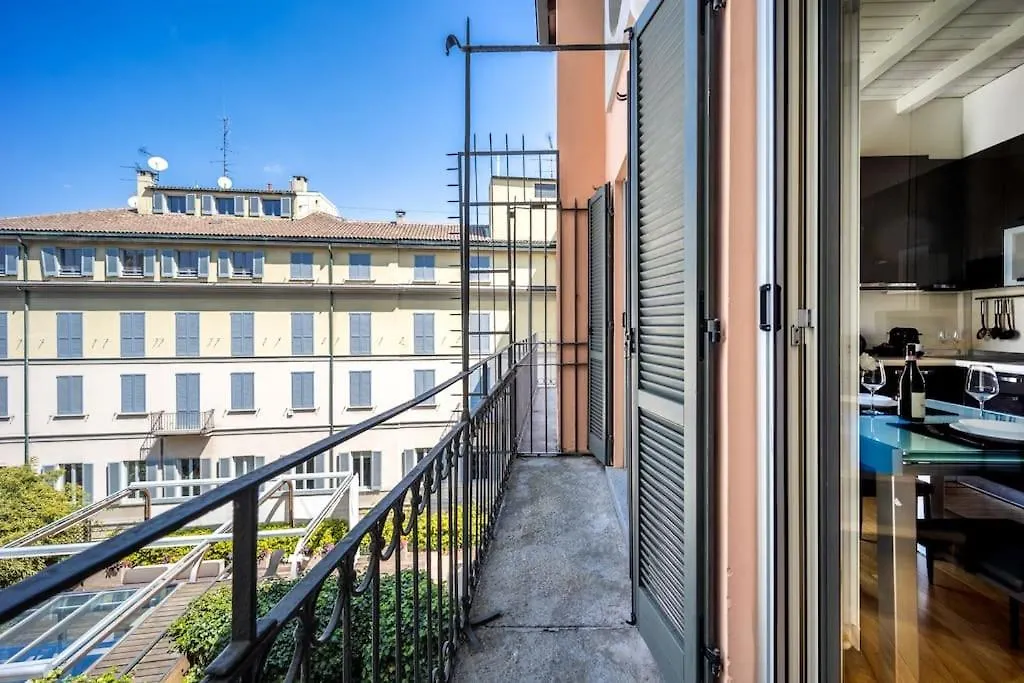 Apartment Napoleone'S Nest - Elegant And Central Milan Italy