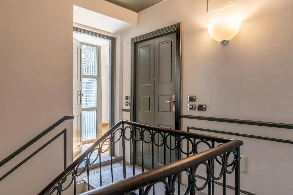 Napoleone'S Nest - Elegant And Central Milan Italy